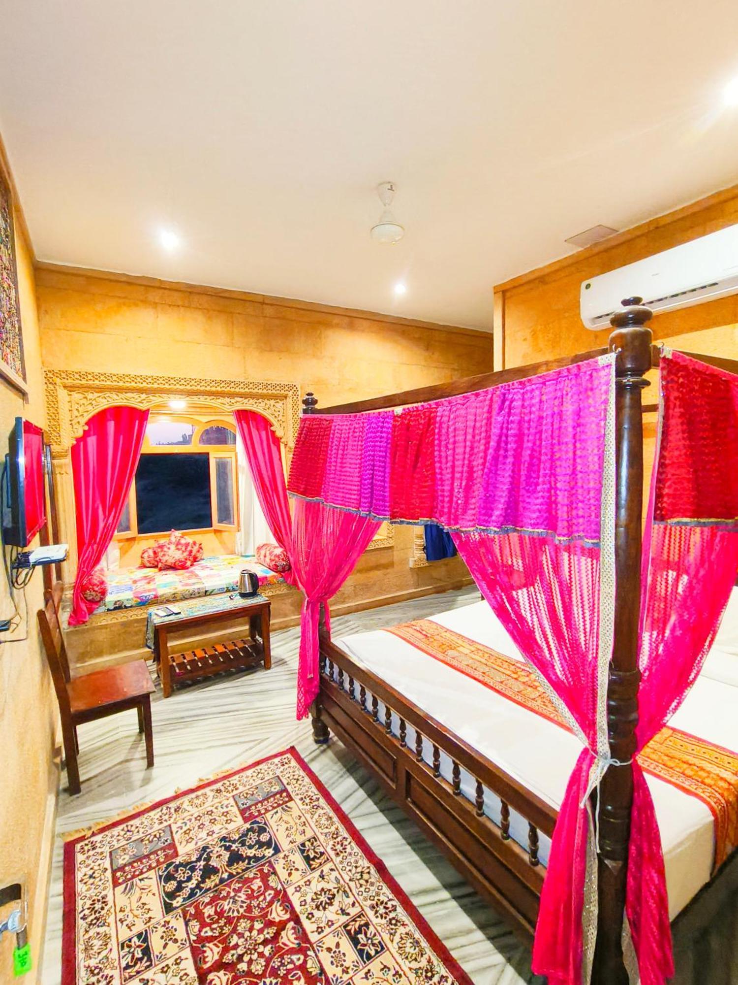 Hotel Royal Heritage Джайсалмер Екстер'єр фото